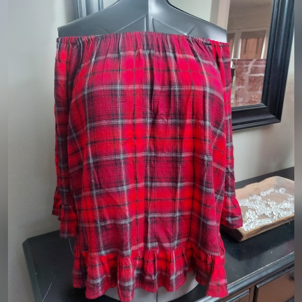 For the Republic Women's Off the Shoulder Flowy Blouse